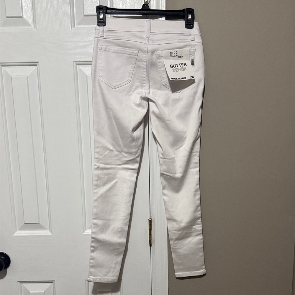 1822 Denim Butter Denim Ankle Skinny jeans. Women’s {24} - Picture 5 of 9
